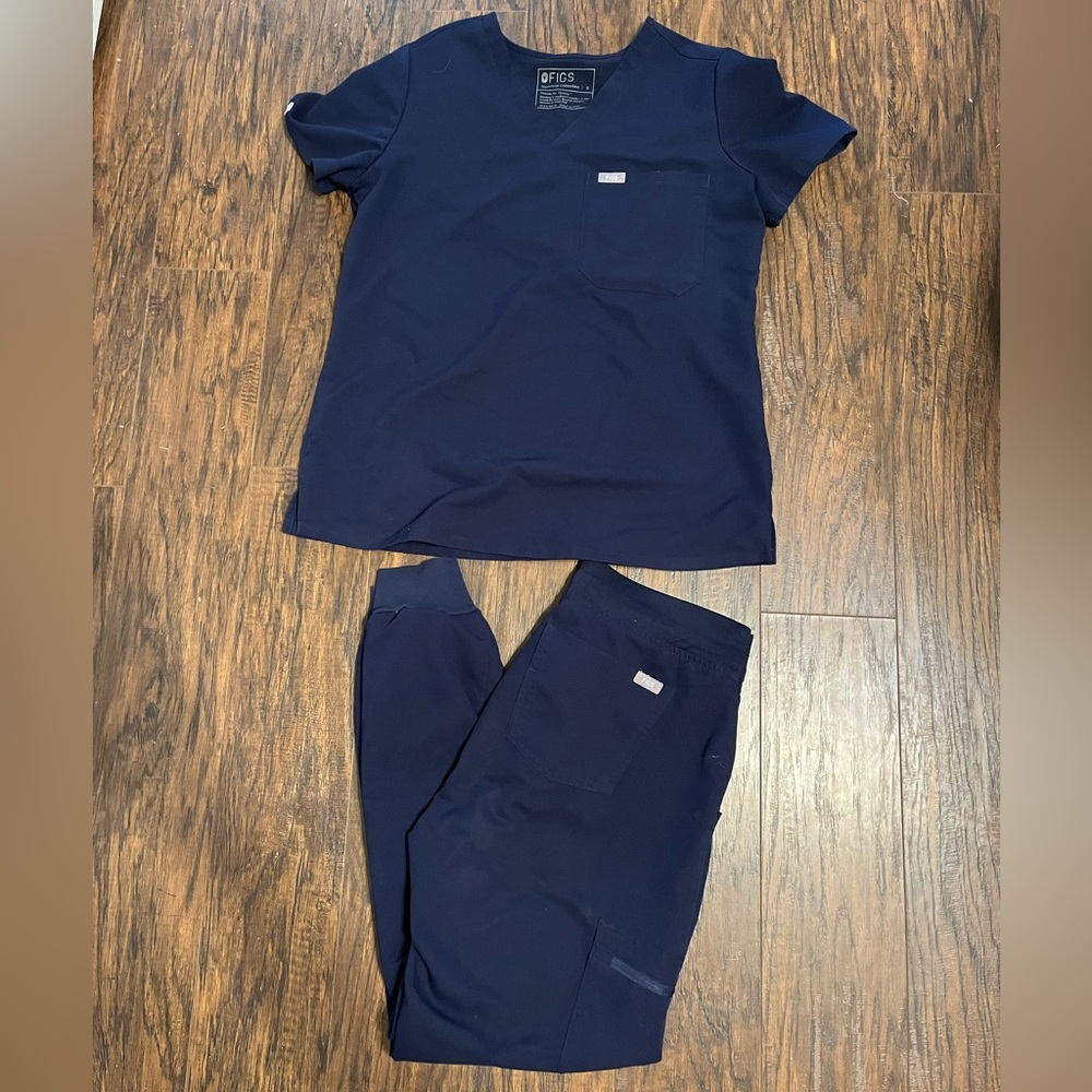 FIGS navy blue
